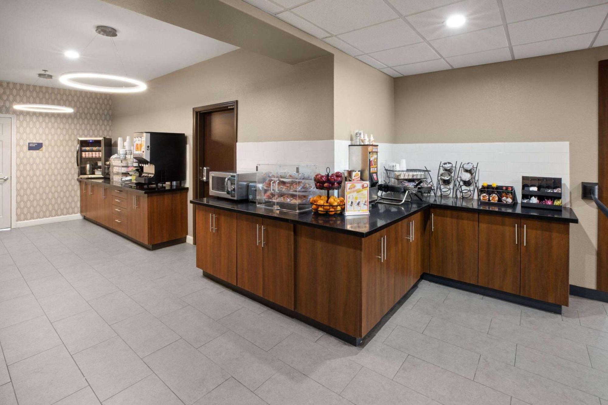 Microtel Inn & Suites By Wyndham Buda Austin South מראה חיצוני תמונה